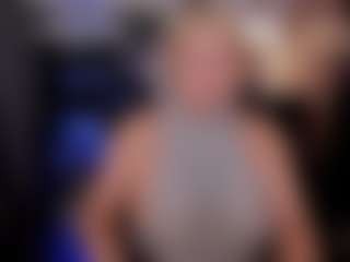 YolandaKiss's Live Sex Cam Show