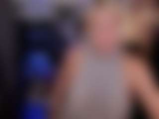 YolandaKiss's Live Sex Cam Show
