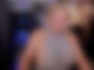 Live cam show with YolandaKiss - Middle Aged on livesexfox.com