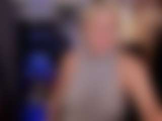 Live cam show with YolandaKiss - Gray Eyes on makecum.org