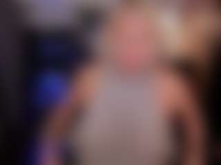Live cam show with YolandaKiss - Butt Plug on milfzrlive.com