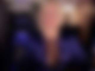 Live cam show with YolandaKiss - Blonde Hair on Big Tits