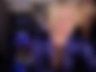 Live cam show with YolandaKiss - Flashing on SpunkLive