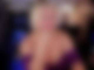 YolandaKiss's Live Sex Cam Show