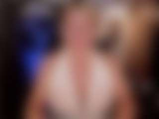 Live cam show with YolandaKiss - Gray Eyes on Camsoda
