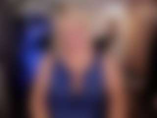 YolandaKiss's Live Sex Cam Show