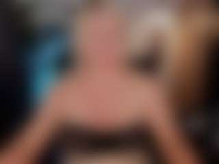 Live cam show with YolandaKiss - Butt Plug on Cam Slut
