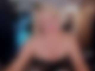 Live cam show with YolandaKiss - Average on Camsoda