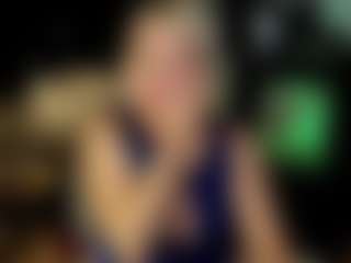 YolandaKiss's Live Sex Cam Show