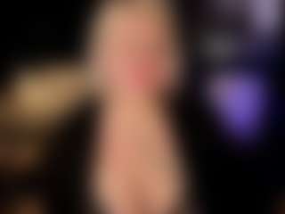 Live cam show with YolandaKiss - Gray Eyes on Camsoda