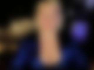 Live cam show with YolandaKiss - Blonde Hair MILF on Dare Cams