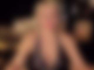 Live cam show with YolandaKiss - Blonde Hair MILF on xxxlivecams.org