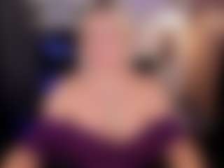 YolandaKiss's Live Sex Cam Show