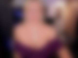 Live cam show with YolandaKiss - Middle Aged on Camsoda