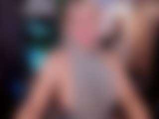 YolandaKiss's Live Sex Cam Show