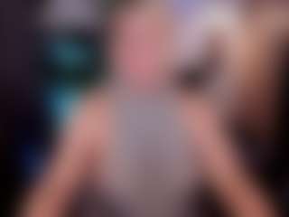 YolandaKiss's Live Sex Cam Show