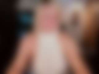 YolandaKiss's Live Sex Cam Show