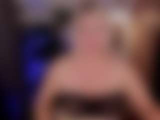 YolandaKiss's Live Sex Cam Show