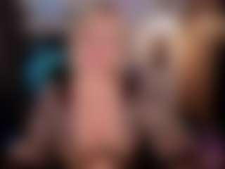 Live cam show with YolandaKiss - Blonde Hair Middle Aged on livesuperchat.net
