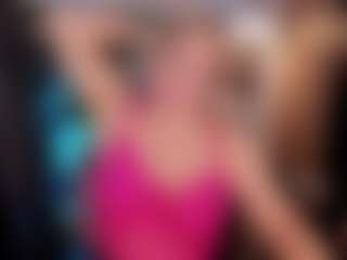 Live cam show with YolandaKiss - Mature MILF on Camsoda