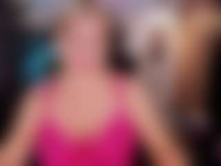 Live cam show with YolandaKiss - Tattoos Mature on crypto-cams