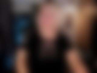 Live cam show with YolandaKiss - Blonde Hair on fuck-show.com