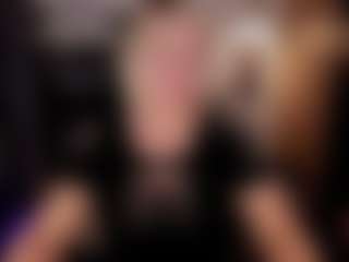 Live cam show with YolandaKiss - Blonde Hair on Cam Slut