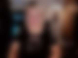 YolandaKiss's Live Sex Cam Show