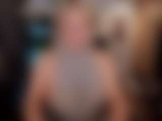 Live cam show with YolandaKiss - Blonde Hair on Camversity