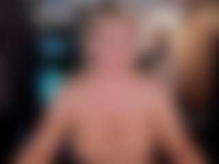 Live cam show with YolandaKiss - Stockings on crypto-cams