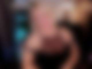 Live cam show with YolandaKiss - Average on https://playwithruby.com