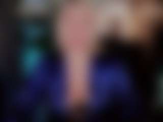 Live cam show with YolandaKiss - Blonde Hair Middle Aged on Camsoda
