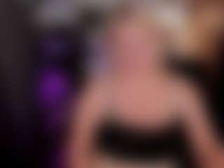 YolandaKiss's Live Sex Cam Show