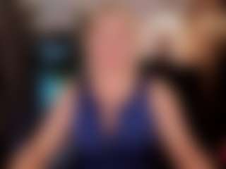 YolandaKiss's Live Sex Cam Show