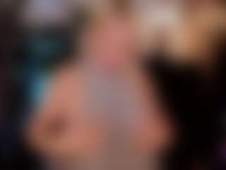 Live cam show with YolandaKiss - Mature on Streamer API