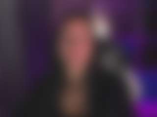 Live cam show with ChristyMia - Shaved on Milfs Live