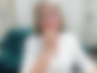 Live cam show with EvelynJoyful - Blue Eyes on madthumbs
