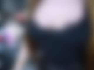 Live cam show with GoddessDarsy - Smoke on TottyGirls
