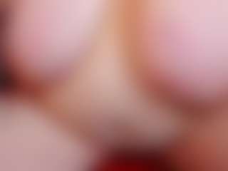 Live cam show with KellyPerfect - Brown Hair on Camsoda
