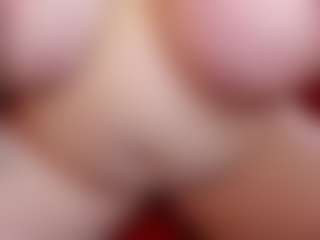 Live cam show with KellyPerfect - Brown Hair on CamwithHer