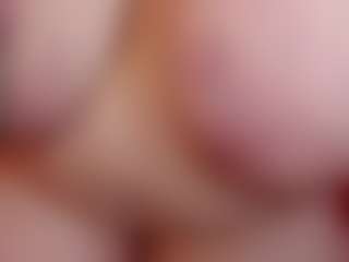 Live cam show with KellyPerfect - Spy on studioflirtlive.com