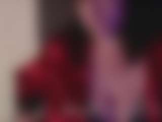 KellyPerfect MILF webcam performer live streaming