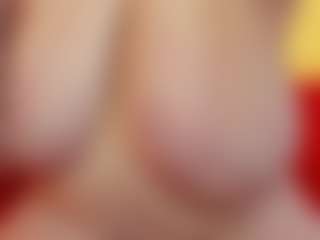 Live cam show with KellyPerfect - Middle Aged on SpankPalCams