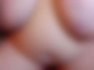Live cam show with KellyPerfect - Spy on SinfulBabes