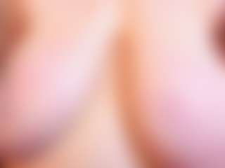 Live cam show with KellyPerfect - Spy on slutload