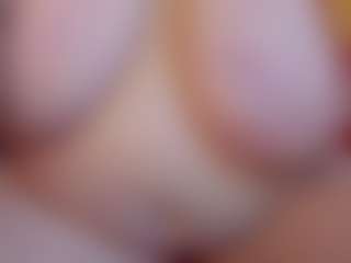 KellyPerfect's Live Sex Cam Show