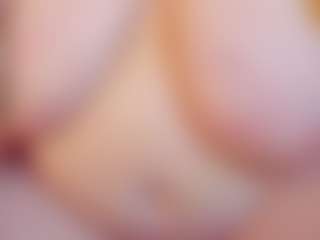 Live cam show with KellyPerfect - Smoke on Camsoda