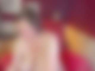 Live cam show with KellyPerfect - Hairy Pussy Brown Hair on Gym Cam Girls