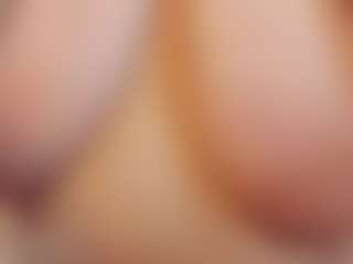 Live cam show with KellyPerfect - Spy on Uber Horny