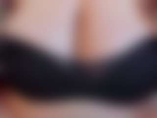 Live cam show with KellyPerfect - Butt Plug on sexytreat.net